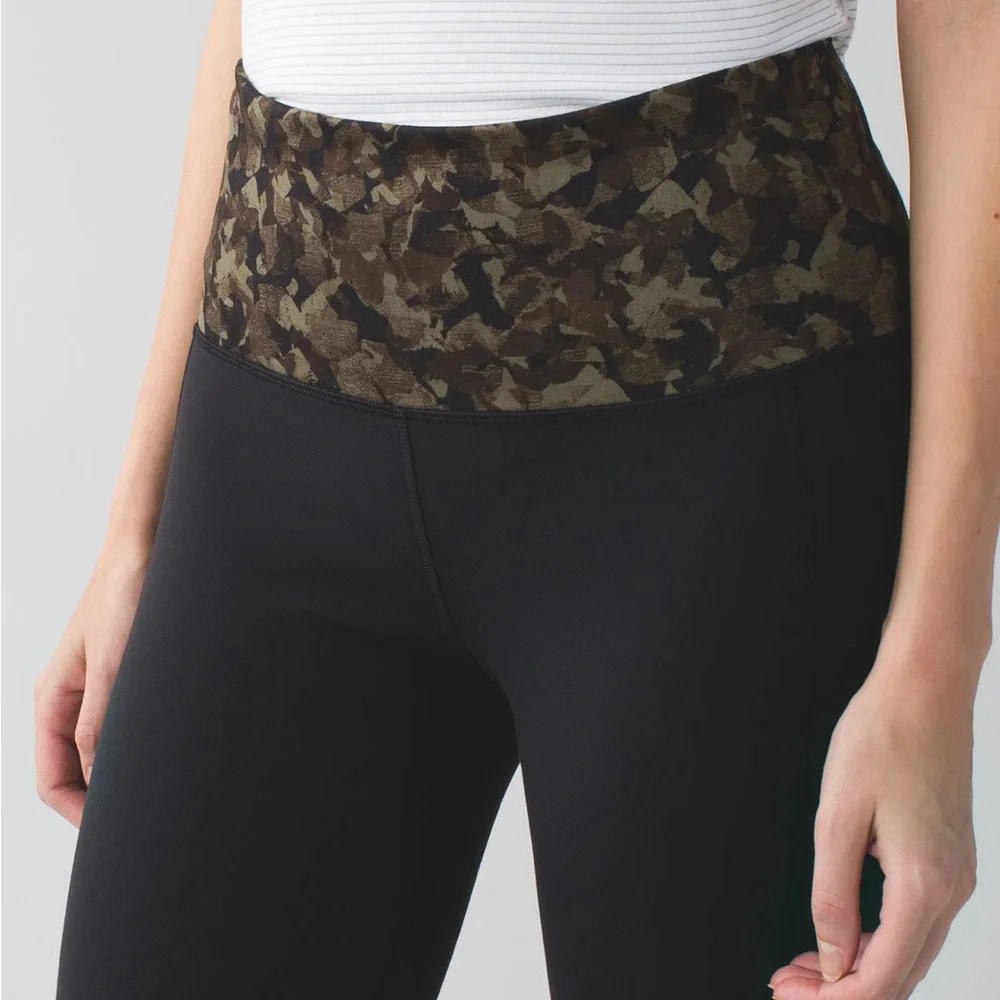 Lululemon Skinny Groove Pant II
*Full-On Luon (Roll Down) - Picture 6 of 11